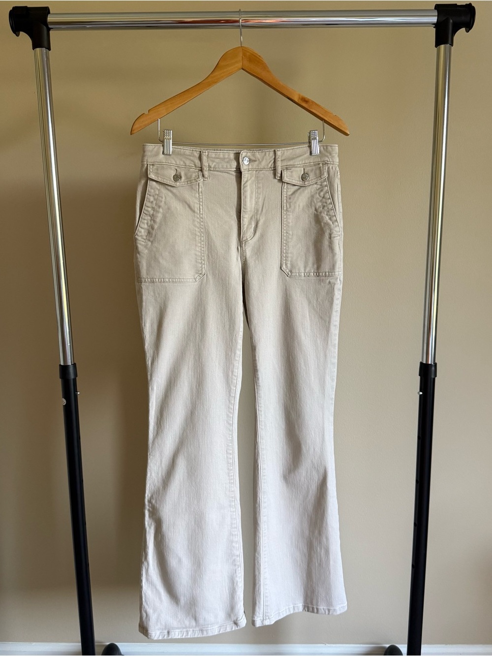 LOFT Cream Wide-Leg Jeans with Patch Pockets